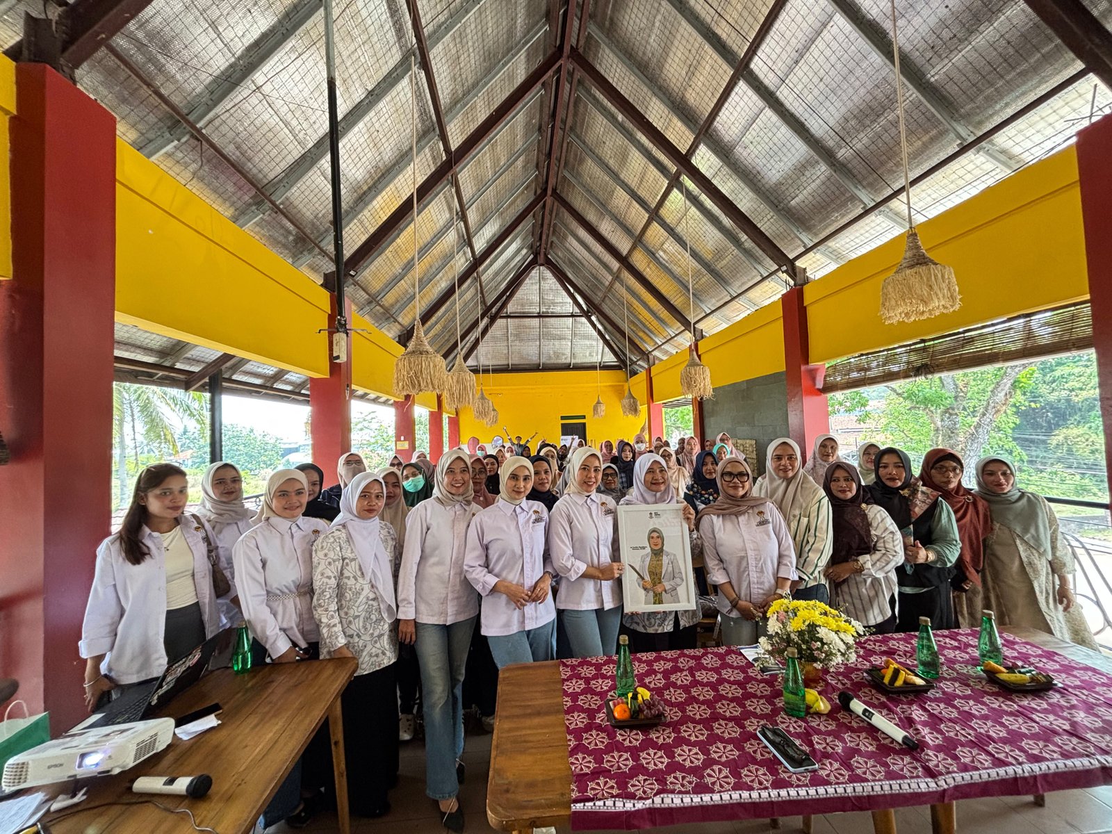 Edukasi Pap Smear, Deteksi Dini Kelainan dan Pra-Kanker Leher Rahim (Serviks)
